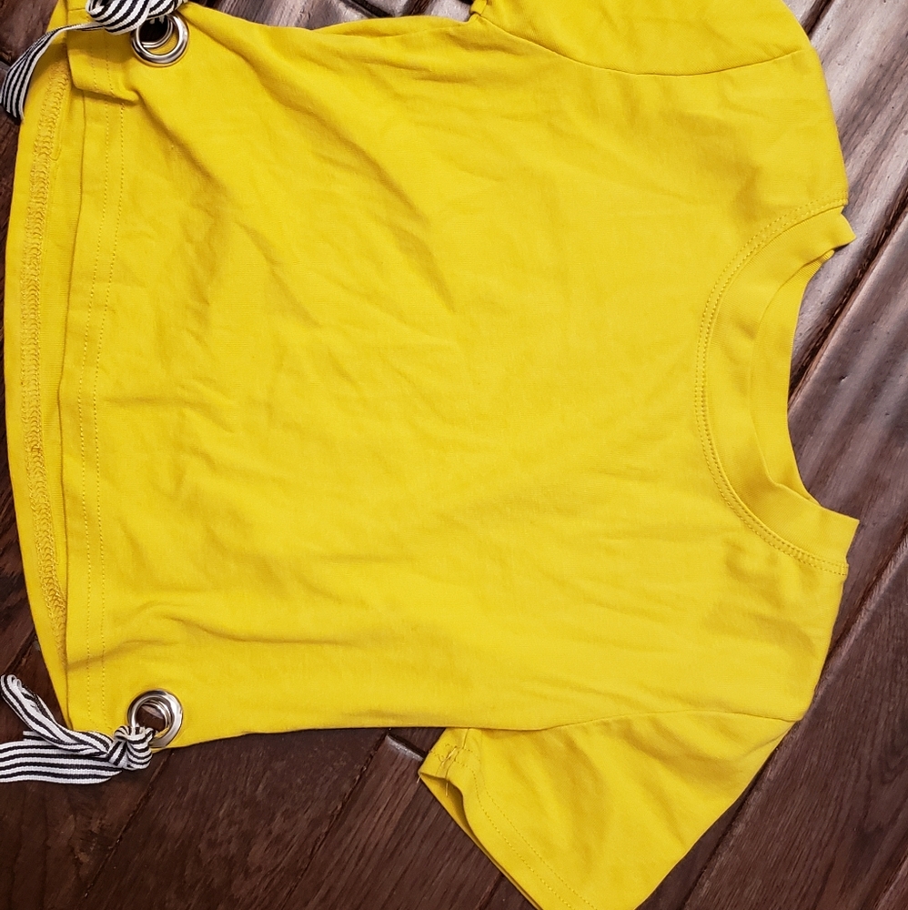 Yellow cute top